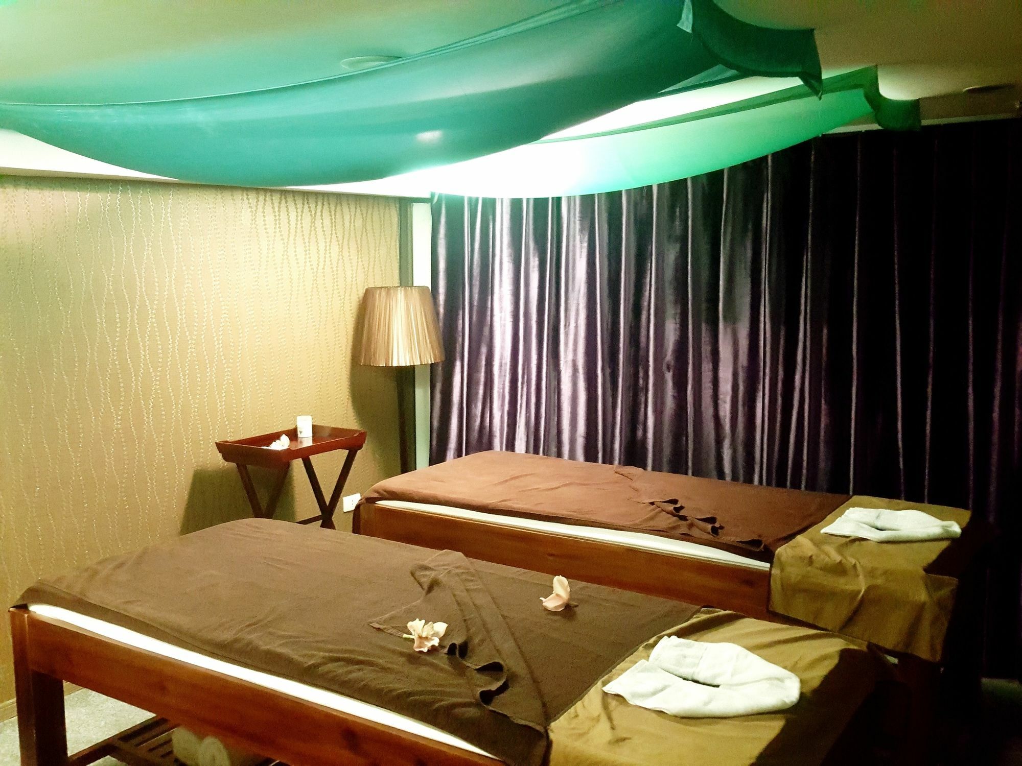Hanoi Emerald Waters Hotel & Spa Bagian luar foto