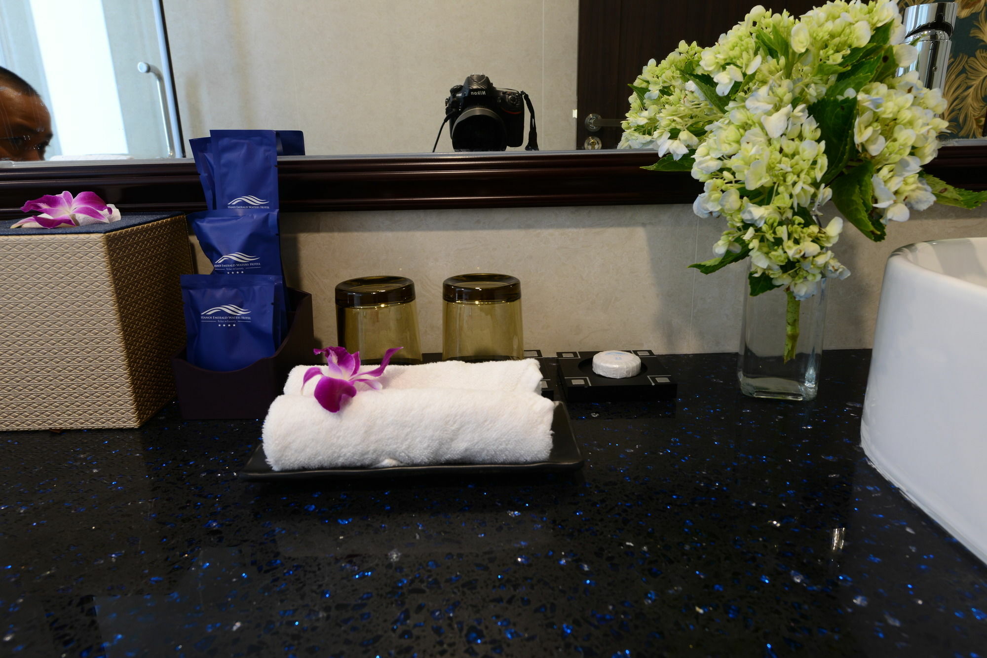 Hanoi Emerald Waters Hotel & Spa Bagian luar foto